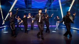 BTS Jimin Turns Korean Shah Rukh Khan By Dancing On Bollywood Song Main Koi Aisa Geet Gaoon | Video Goes Viral